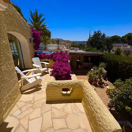 Mirella Bed & Breakfast 4*
